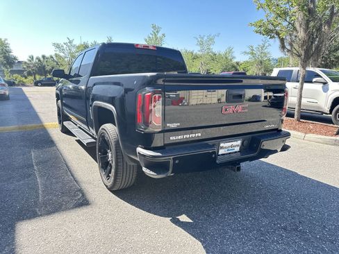 Used 2016 GMC Sierra 1500 Denali w/ Enhanced Driver Alert Package AWD/4WD image 4