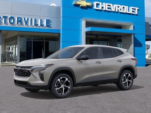 New 2026 Chevrolet Trax RS FWD image 2