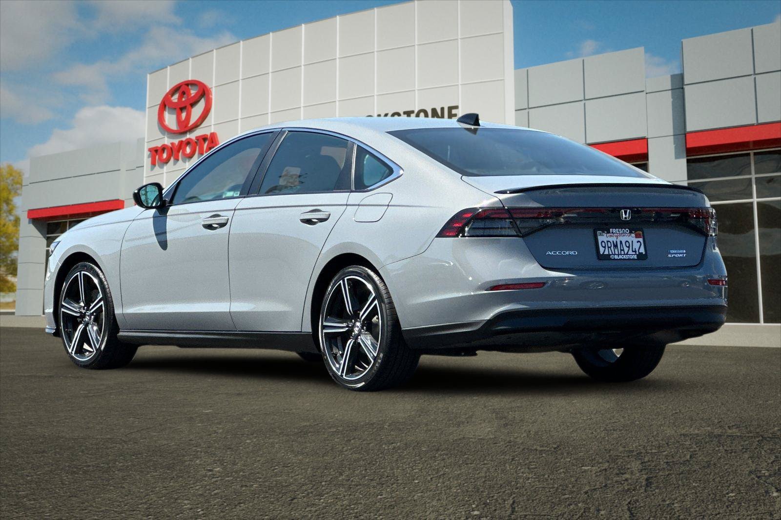 Used 2025 Honda Accord Sport image 5