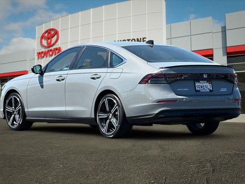 Used 2025 Honda Accord Sport image 5