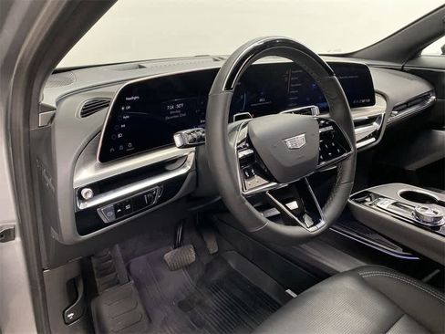 Certified 2025 Cadillac Lyriq Luxury w/ LPO, Floor Liner Package image 2