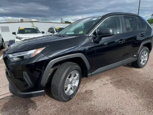 Used 2025 Toyota RAV4 LE AWD/4WD image 6