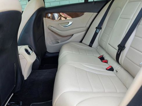 Used 2015 Mercedes-Benz C 300 4MATIC Sedan image 12