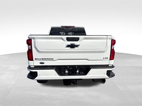 Used 2024 Chevrolet Silverado 2500 LTZ w/ LTZ Plus Package AWD/4WD image 4