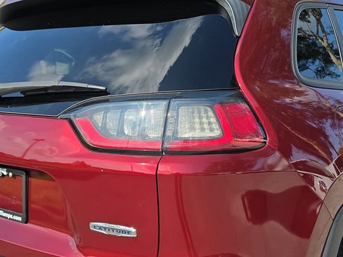 Used 2021 Jeep Cherokee Latitude image 37