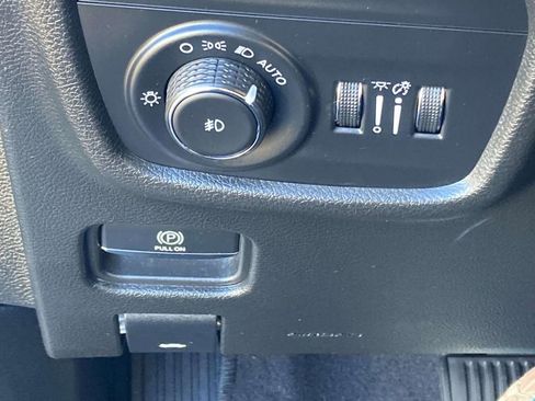 Used 2023 Jeep Grand Cherokee L Limited image 30