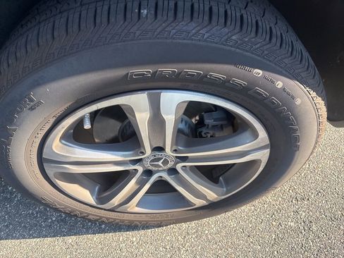 Used 2020 Mercedes-Benz GLC 300 image 14