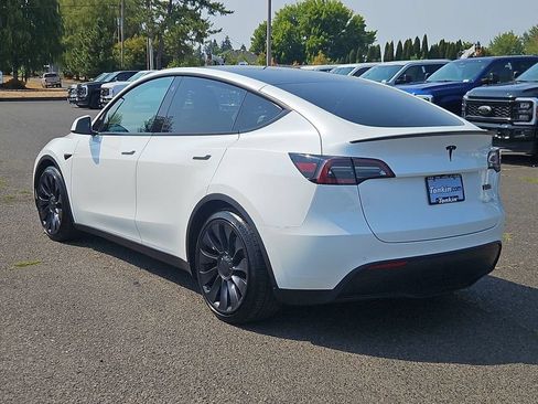 Used 2022 Tesla Model Y Performance AWD/4WD image 3