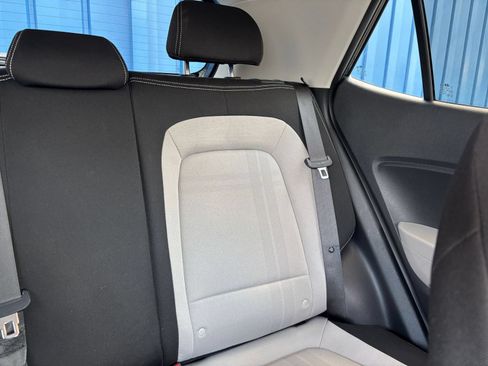 Used 2026 Hyundai Venue SEL FWD image 32