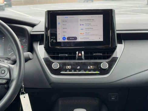 Certified 2025 Toyota Corolla LE image 16