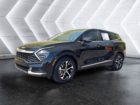 Used 2025 Kia Sportage EX image 1