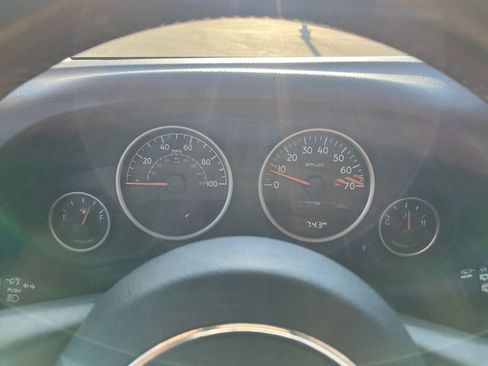 Used 2016 Jeep Wrangler Sahara image 20