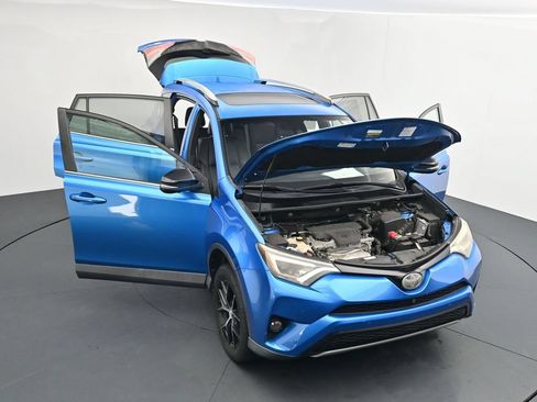 Used 2017 Toyota RAV4 SE w/ Advanced Technology Package AWD/4WD image 25