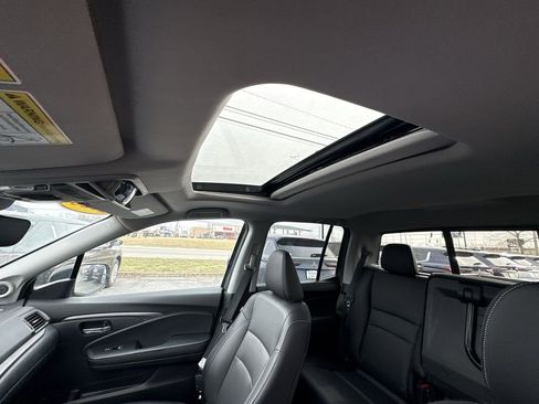 Used 2023 Honda Ridgeline RTL-E image 16