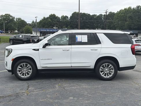 Used 2023 GMC Yukon SLT RWD image 4