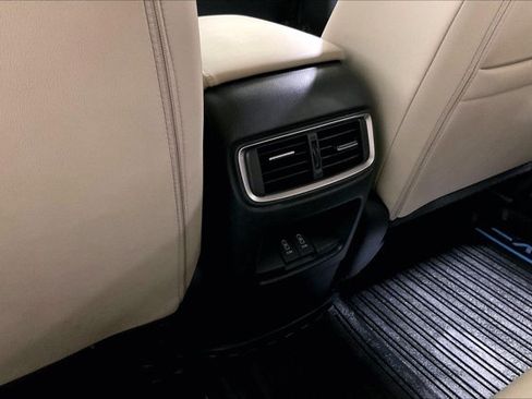 Used 2020 Honda CR-V Touring image 34