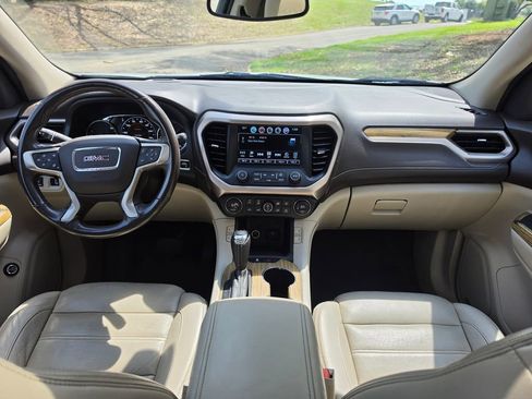 Used 2019 GMC Acadia Denali w/ Technology Package image 11