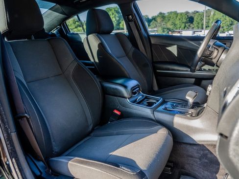 Used 2017 Dodge Charger R/T RWD image 30