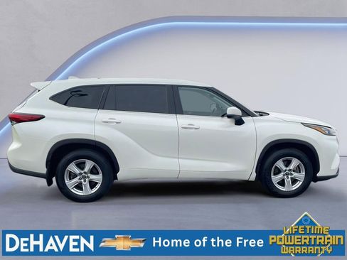 Used 2020 Toyota Highlander LE AWD/4WD image 7