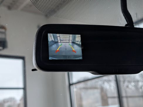 Used 2010 Ford Escape Limited image 23