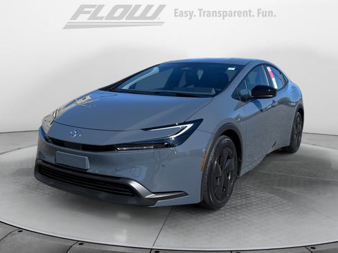 New 2026 Toyota Prius LE image 3