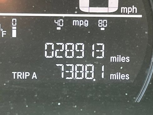 Used 2018 Honda CR-V LX image 8