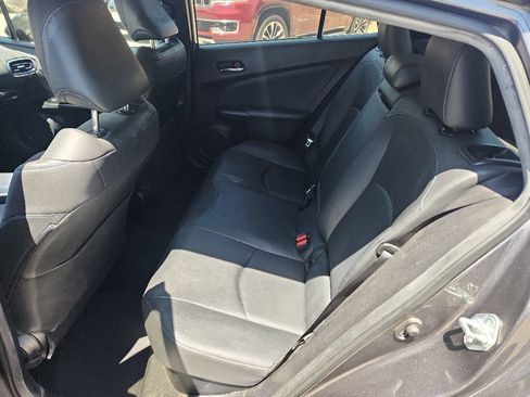 Used 2016 Toyota Prius Three Touring FWD image 11