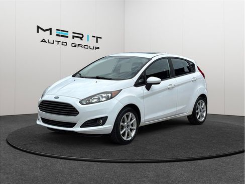 Used 2018 Ford Fiesta SE w/ Equipment Group 201A FWD image 4