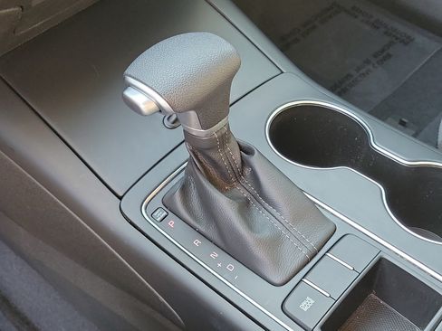 Used 2020 Kia Sorento FWD V6 image 24