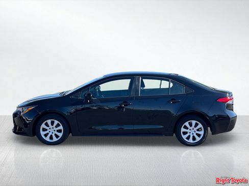 Certified 2025 Toyota Corolla LE FWD image 4