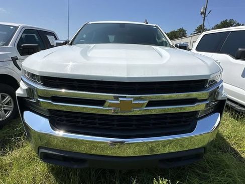Used 2022 Chevrolet Silverado 1500 LT AWD/4WD image 11