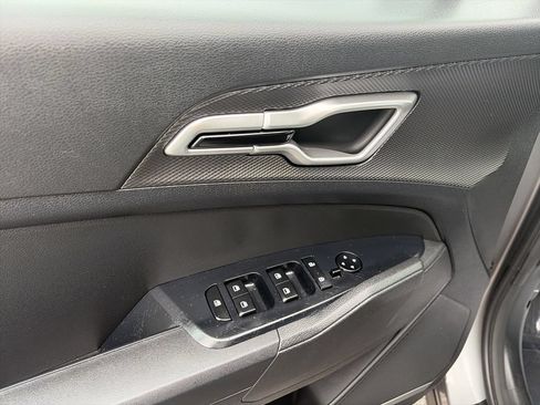 Used 2023 Kia Sportage LX FWD image 18