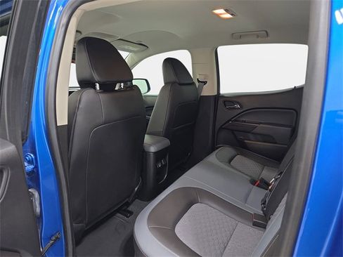 Used 2021 Chevrolet Colorado Z71 w/ Safety Package image 12