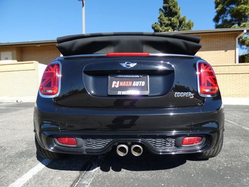 Used 2018 MINI Cooper S image 10