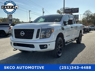 Used 2018 Nissan Titan SL w/ Midnight Edition video 1