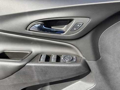 Certified 2024 Chevrolet Equinox LT FWD image 23