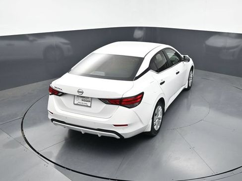 Used 2025 Nissan Sentra S FWD image 22