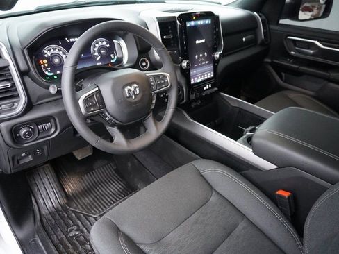 Used 2025 RAM 1500 Big Horn AWD/4WD image 16