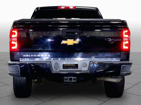 Used 2017 Chevrolet Silverado 1500 Custom w/ Custom Convenience Package AWD/4WD image 5