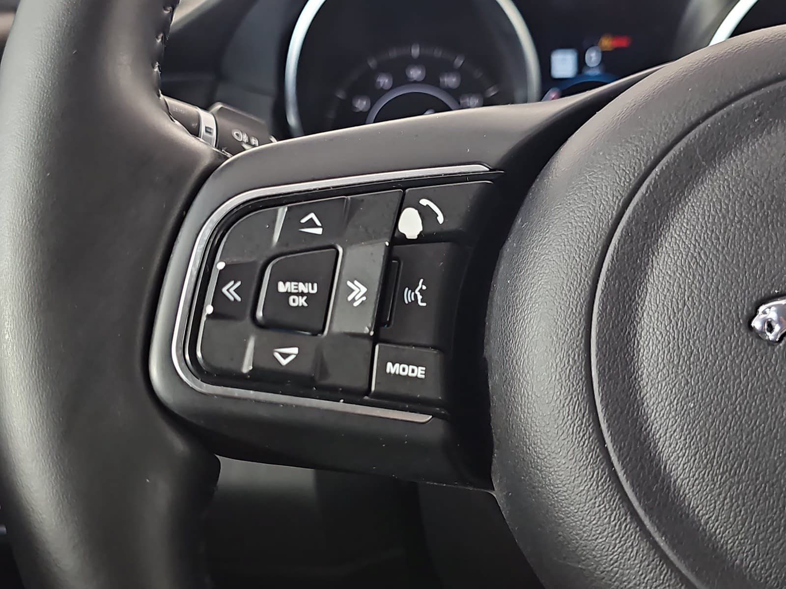 Used 2018 Jaguar E-PACE S AWD/4WD image 17