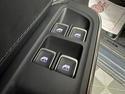 Used 2023 Rivian R1S Adventure image 43