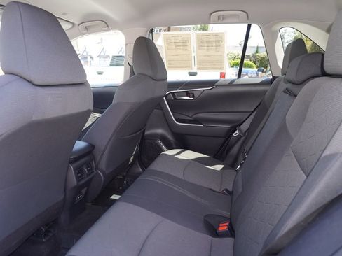 Certified 2023 Toyota RAV4 XLE FWD image 9