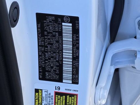 Used 2025 Toyota Camry LE image 24