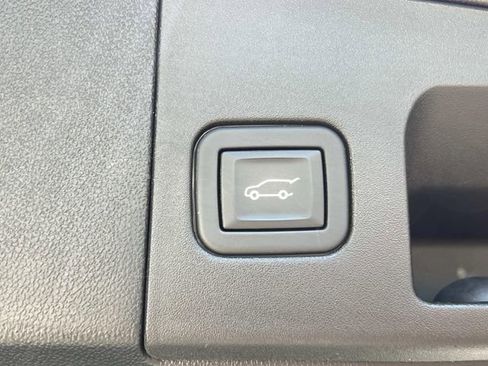Certified 2024 Cadillac XT5 Premium Luxury w/ LPO, Floor Liner Package AWD/4WD image 11