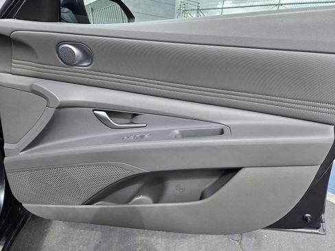 Used 2021 Hyundai Elantra SEL w/ Convenience Package image 31