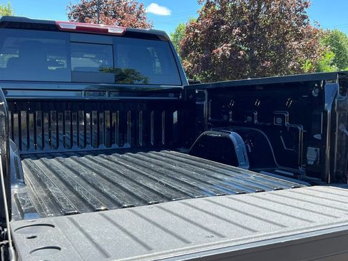 Used 2021 Chevrolet Silverado 1500 LT Trail Boss w/ Convenience Package II AWD/4WD image 8