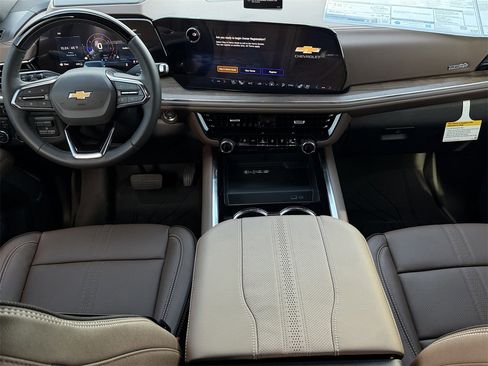 New 2026 Chevrolet Suburban High Country image 10