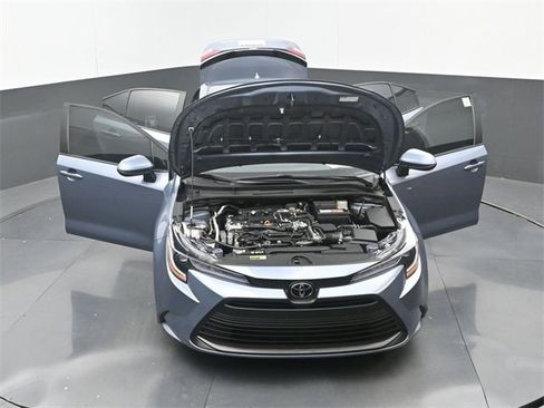 Used 2024 Toyota Corolla LE image 35