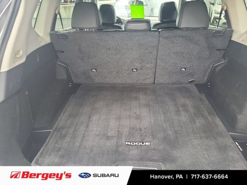 Used 2023 Nissan Rogue SV w/ SV Premium Package AWD/4WD image 14