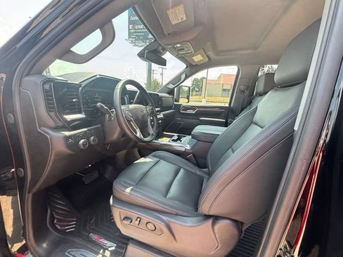 Used 2025 Chevrolet Silverado 2500 LT w/ Trail Boss Package AWD/4WD image 10